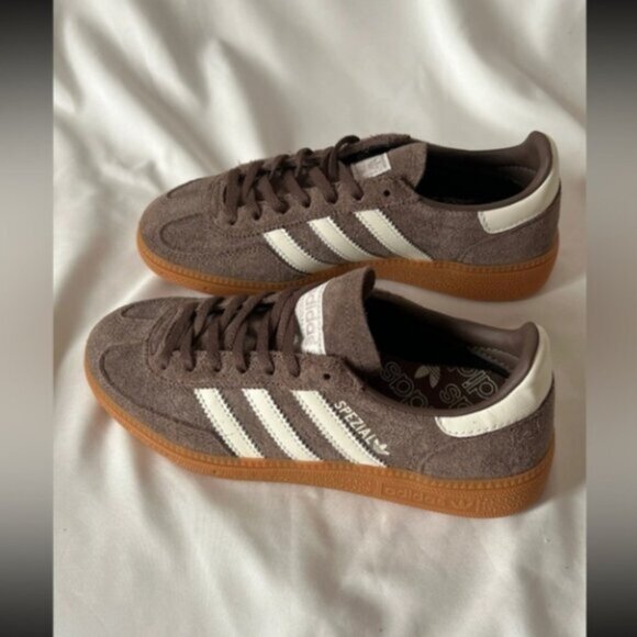 NWT Women's Adidas Handball Spezial Shoes Brown White - Picture 3 of 8